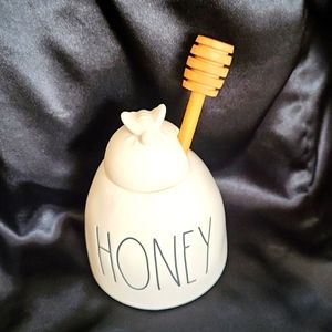 ✨Host Pick Rae DUNN Honey Bee Decanter with Wooden Dipper